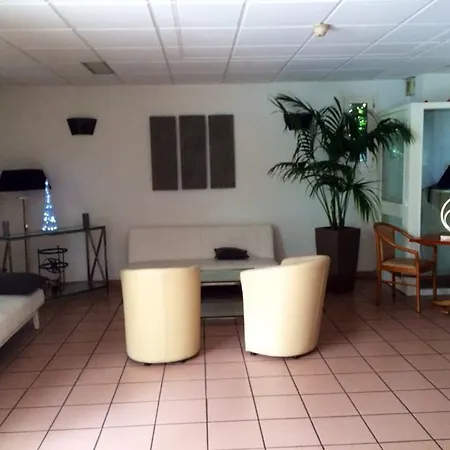 New Christina Hotel 3*