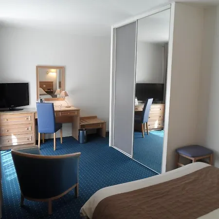 New Christina Hotel