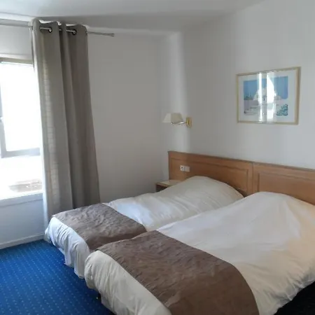 New Christina Hotel 3*